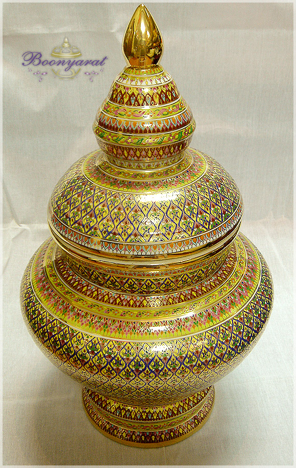 Benjarong Jar