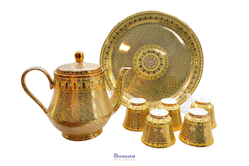 Benjarong tea pot souvenir