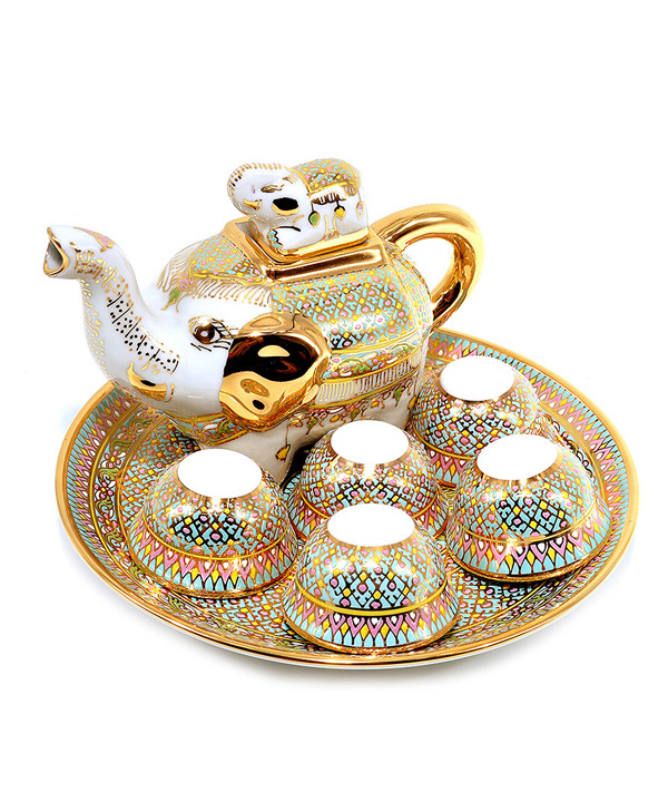 Elephant teaset in Yod-Tien pattern, shiny glaze.