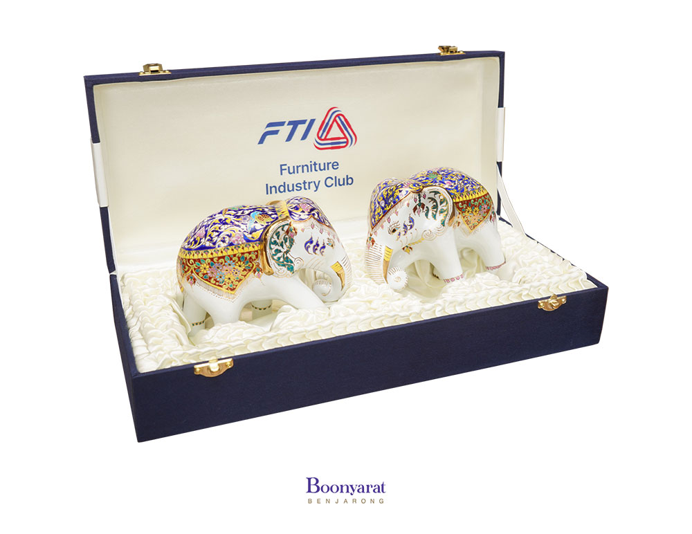 Benjarong elephant thai souvenir